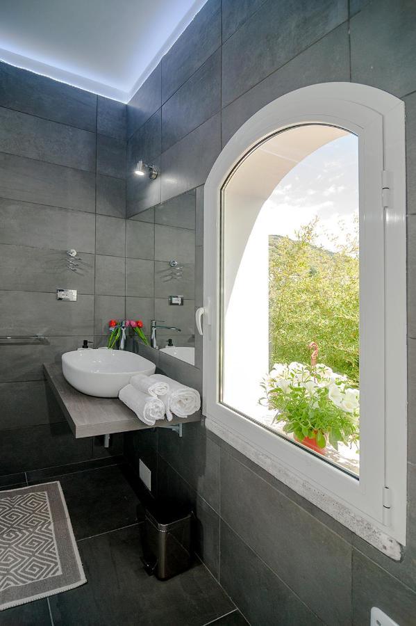 Maison27 Будони Екстериор снимка